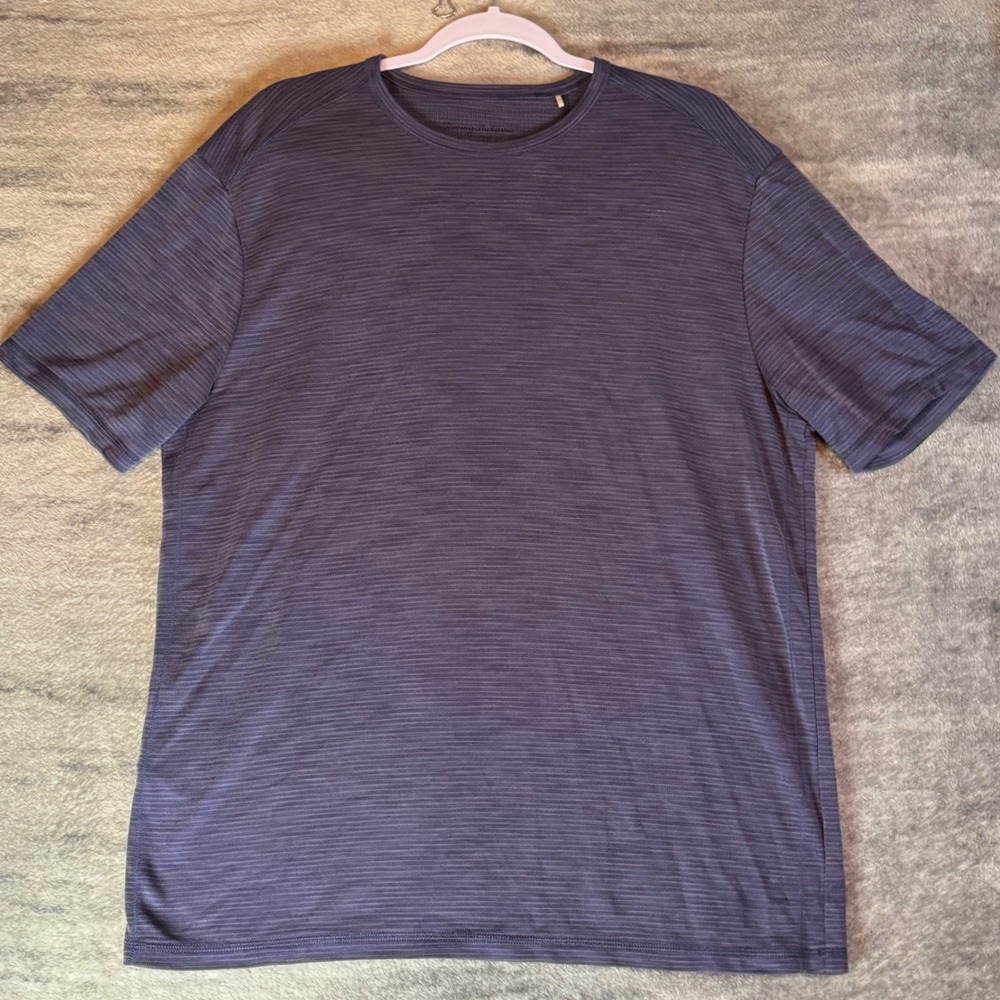 Tommy Bahama IslandZone Mens T-Shirt Blue Textured Short Sleeve L Tencel Coolmax